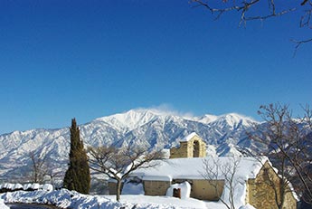 eglise sous neige